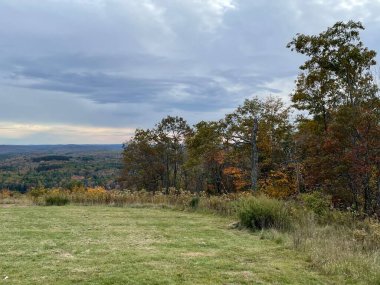 Goshen, Connecticut 'ta Mohawk Overlook' dan Sonbahar Renkleri