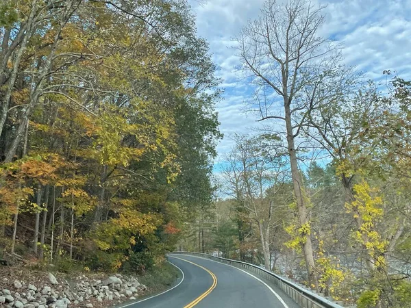 コネチカット州リッチフィールドの秋の色 — ストック写真