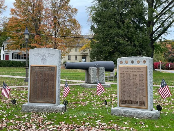 Litchfield Octubre Monumentos Guerra Litchfield Town Green Litchfield Connecticut Visto — Foto de Stock