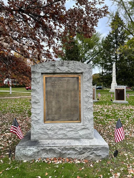 Litchfield Oct War Monuments Litchfield Town Green Litchfield Connecticut Seen — Stock Photo, Image