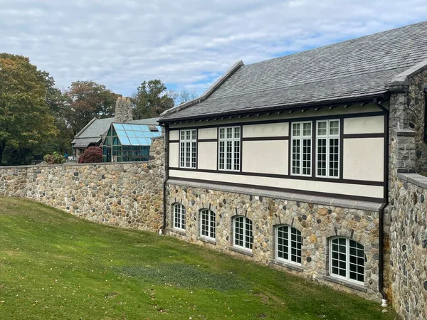 New Canaan CT - 24 Ekim 2021 'de New Canaan, Connecticut' taki Waveny Park 'taki Lapham Toplum Merkezi.