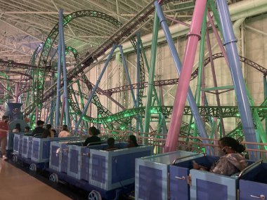 Doğu Rutherford, New Jersey 'deki American Dreams alışveriş merkezinde 12 Mayıs 2022' de Nickelodeon Evreni. Amerika Birleşik Devletleri 'ndeki en büyük kapalı eğlence parkı..