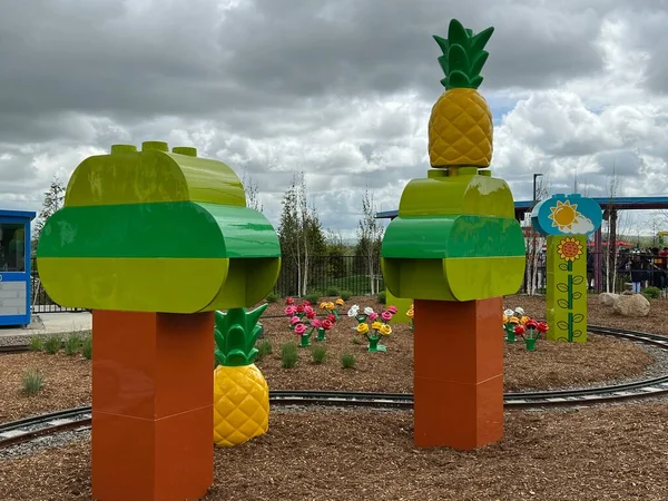 GOSHEN, NY - 14 Mayıs 2022 'de Goshen, New York' taki Legoland 'da Bricktopia.