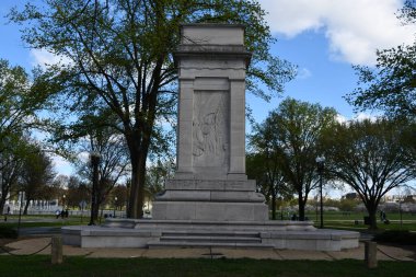 WASHINGTON, DC - 3 Nisan 2021 'de Washington DC' de görülen John Paul Jones Anıtı.