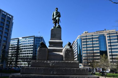 WASHINGTON, DC - 3 Nisan 2021 'de Washington' da Farragut Meydanı 'nda görülen Amiral David G Farragut Heykeli.