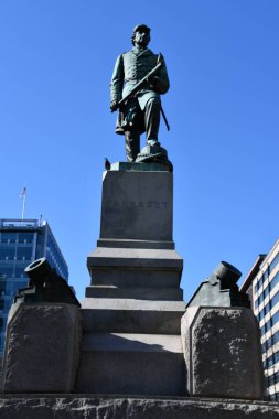 WASHINGTON, DC - 3 Nisan 2021 'de Washington' da Farragut Meydanı 'nda görülen Amiral David G Farragut Heykeli.