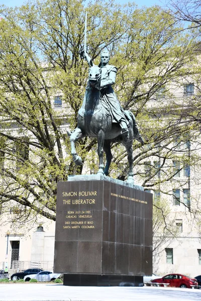 Washington Apr Estátua Equestre Simon Bolívar Libertador Frente Prédio Departamento — Fotografia de Stock