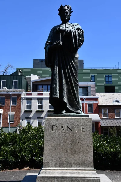 Вашингтон Округ Колумбия Apr Dante Alighieri Statue Ximenes Meridian Hill — стоковое фото