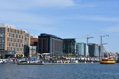 WASHINGTON DC - 5 Nisan 2021 'de görüldüğü üzere Washington DC' deki Bölge Rıhtımı.