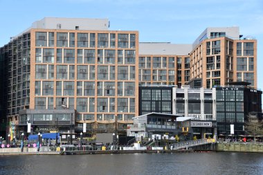 WASHINGTON DC - 5 Nisan 2021 'de görüldüğü üzere Washington DC' deki Bölge Rıhtımı.