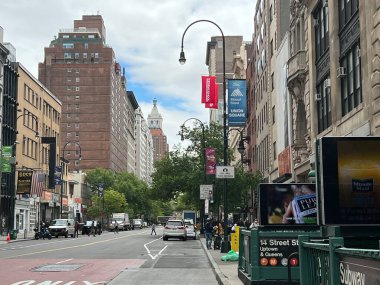 NEW YORK, NY - 18 Mayıs 2022 'de görüldüğü üzere New York' taki Union Square. 
