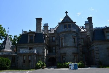 NORWALK, CT - 22 Mayıs 2022 'de Norwalk, Connecticut' taki Lockwood-Mathews Konak Müzesi 'nde görüldü..