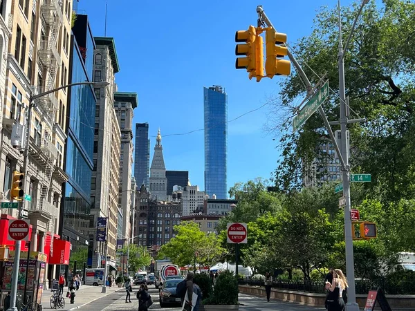 NEW YORK, NY - 18 Mayıs 2022 'de görüldüğü üzere New York' taki Union Square. 