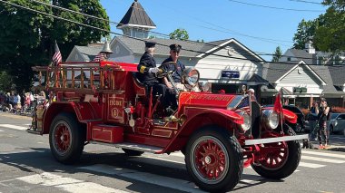 NEW CANAAN, CT - 30 Mayıs, New Canaan Memorial Day Parade, 30 Mayıs 2022.