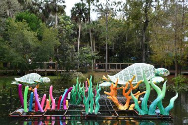 ORLANDO FL - NOV 21: 21 Kasım 2021 'de Orlando, Florida' daki Central Florida Hayvanat Bahçeleri 'nde Asya Fener Festivali ve Botanik Bahçeleri' nde görüldü..