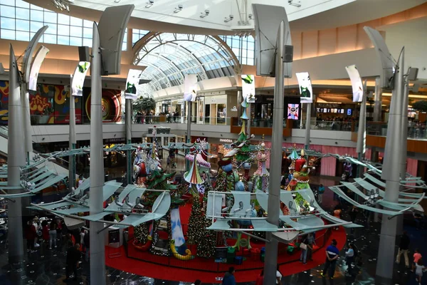Orlando Lis Wystrój Świąteczny Mall Millenia Orlando Florydzie Jak Widać — Zdjęcie stockowe