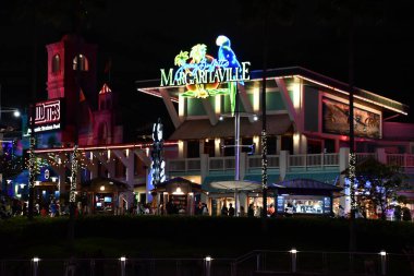 ORLANDO FL - 26 Kasım 2021 'de Orlando, Florida' da görülen Evrensel Şehir Yürüyüşü.