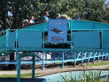 6 Eylül 2021 'de Lancaster, Pennsylvania' da Hollanda Harikalar Diyarı tema parkında görüldü..