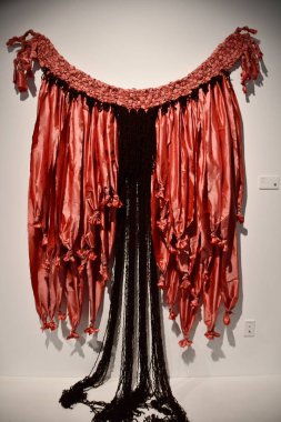 WESTPORT CT - 31 Temmuz 2022 'de Westport, Connecticut' taki MoCA Çağdaş Sanatlar Müzesi 'ndeki Sosyal İlişkiler Konferansında Çeken Kadınlar.