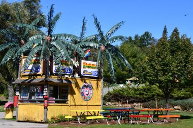 GLEN NH - SEP 24: Glen, New Hampshire 'daki Masal Diyarı Lunaparkı, 24 Eylül 2022.