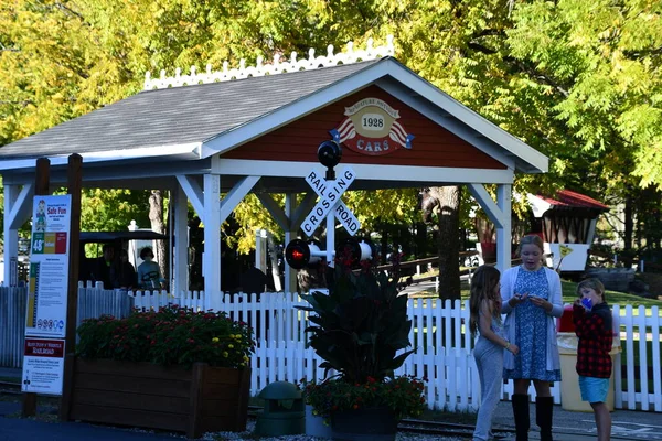 GLEN NH - SEP 24: Glen, New Hampshire 'daki Masal Diyarı Lunaparkı, 24 Eylül 2022.