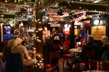 JACKSON NH - SEP 24: 24 Eylül 2021 'de görüldüğü üzere Jackson, New Hampshire' daki Wildcat Inn and Tavern.
