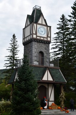 JEFFERSON NH - 25 Temmuz 2022 'de Jefferson, New Hampshire' da görülen Noel Baba Köyü eğlence parkı.