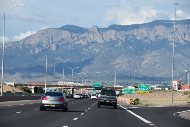 ALBUQUERQUE NM - 24 Temmuz 2021 'de New Mexico' da Albuquerque civarında görüldü..