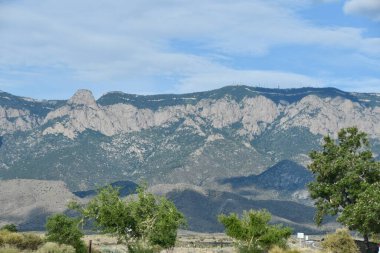 Driving around Albuquerque in New Mexico