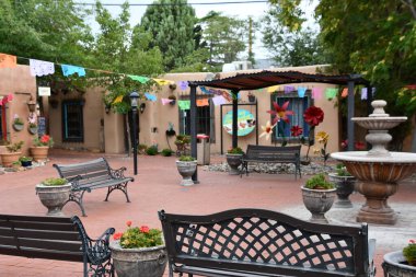 ALBUQUERQUE NM - 24 Temmuz 2021 'de görüldüğü üzere Albuquerque, New Mexico' daki Eski Şehir.