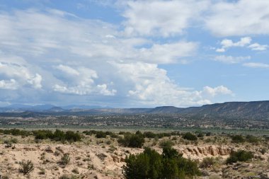 Albuquerque 'den Santa Fe' ye kadar New Mexico 'da manzara gezisi.