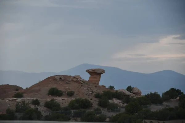 Santa New Mexico Yakınlarındaki Tesuque Pueblo Daki Deve Kayası Anıtı — Stok fotoğraf