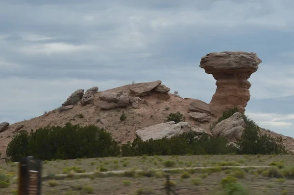 Santa New Mexico Yakınlarındaki Tesuque Pueblo Daki Deve Kayası Anıtı — Stok fotoğraf