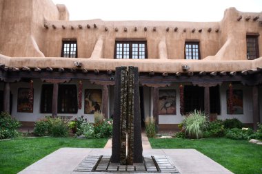 SANTA FE NM - 28 Temmuz 2021 'de New Mexico Sanat Müzesi Santa Fe, New Mexico. 