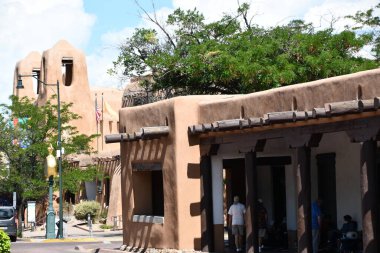 SANTA FE NM - 28 Temmuz 2021 'de New Mexico Sanat Müzesi Santa Fe, New Mexico. 