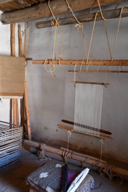 Santa Fe, New Mexico 'daki El Rancho De Las Golondrinas, 28 Temmuz 2021' de görüldü. Yaşayan bir tarih müzesi, stratejik olarak bir zamanlar Camino Real 'de yer alan, Mexico City' den Santa Fe 'ye kadar uzanan Kraliyet Yolu' nda..  