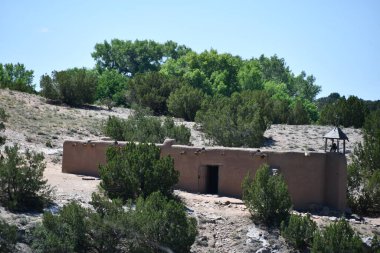 Santa Fe, New Mexico 'daki El Rancho De Las Golondrinas, 28 Temmuz 2021' de görüldü. Yaşayan bir tarih müzesi, stratejik olarak bir zamanlar Camino Real 'de yer alan, Mexico City' den Santa Fe 'ye kadar uzanan Kraliyet Yolu' nda.. 
