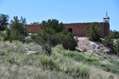 Santa Fe, New Mexico 'daki El Rancho De Las Golondrinas, 28 Temmuz 2021' de görüldü. Yaşayan bir tarih müzesi, stratejik olarak bir zamanlar Camino Real 'de yer alan, Mexico City' den Santa Fe 'ye kadar uzanan Kraliyet Yolu' nda.. 
