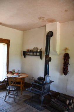 Santa Fe, New Mexico 'daki El Rancho De Las Golondrinas, 28 Temmuz 2021' de görüldü. Yaşayan bir tarih müzesi, stratejik olarak bir zamanlar Camino Real 'de yer alan, Mexico City' den Santa Fe 'ye kadar uzanan Kraliyet Yolu' nda..  
