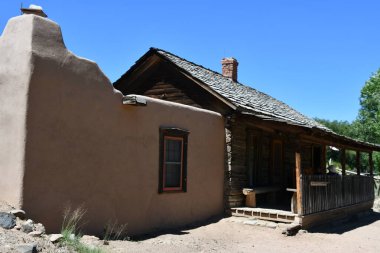Santa Fe, New Mexico 'daki El Rancho De Las Golondrinas, 28 Temmuz 2021' de görüldü. Yaşayan bir tarih müzesi, stratejik olarak bir zamanlar Camino Real 'de yer alan, Mexico City' den Santa Fe 'ye kadar uzanan Kraliyet Yolu' nda..  