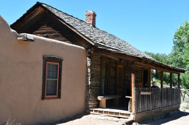 Santa Fe, New Mexico 'daki El Rancho De Las Golondrinas, 28 Temmuz 2021' de görüldü. Yaşayan bir tarih müzesi, stratejik olarak bir zamanlar Camino Real 'de yer alan, Mexico City' den Santa Fe 'ye kadar uzanan Kraliyet Yolu' nda..  