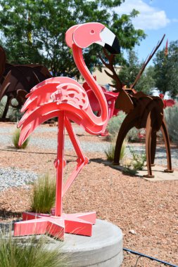 SANTA FE NM - 28 Temmuz 2021 'de Santa Fe, New Mexico' daki Prescott Galerisi ve Heykel Bahçesi.