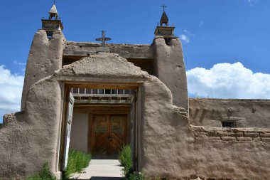 LAS TRAMPAS NM - 29 Temmuz 2021 'de Las Trampas, New Mexico' daki San Jose de Gracia Kilisesi. 