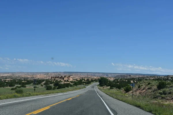 Santa New Mexico Dan Taos Manzaralı Yol — Stok fotoğraf