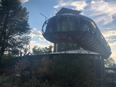 ALBUQUERQUE NM - 30 Temmuz 2021 'de görüldüğü gibi Albuquerque, New Mexico' daki Bug House veya Uzay Gemisi UFO Evi.