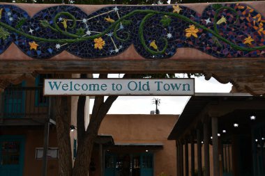 ALBUQUERQUE NM - 24 Temmuz 2021 'de görüldüğü üzere Albuquerque, New Mexico' daki Eski Şehir.