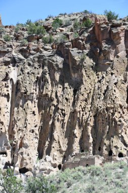 LOS ALAMOS NM - 30 Temmuz 2021 'de Los Alamos, New Mexico' daki Bandelier Ulusal Anıtı.