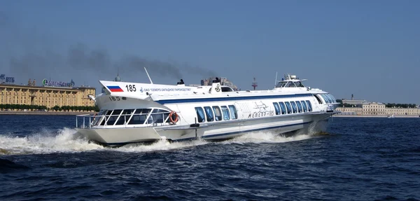 Famous water transport- hydrofoil — Stock Photo, Image