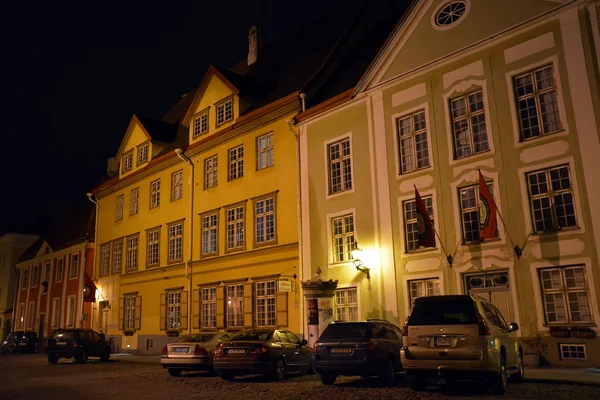 Nacht uitzicht over tallinn stad — Stockfoto