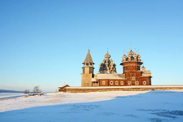 Kizhi岛上古老的木制修道院 俄罗斯卡累利阿冬季 — 图库照片